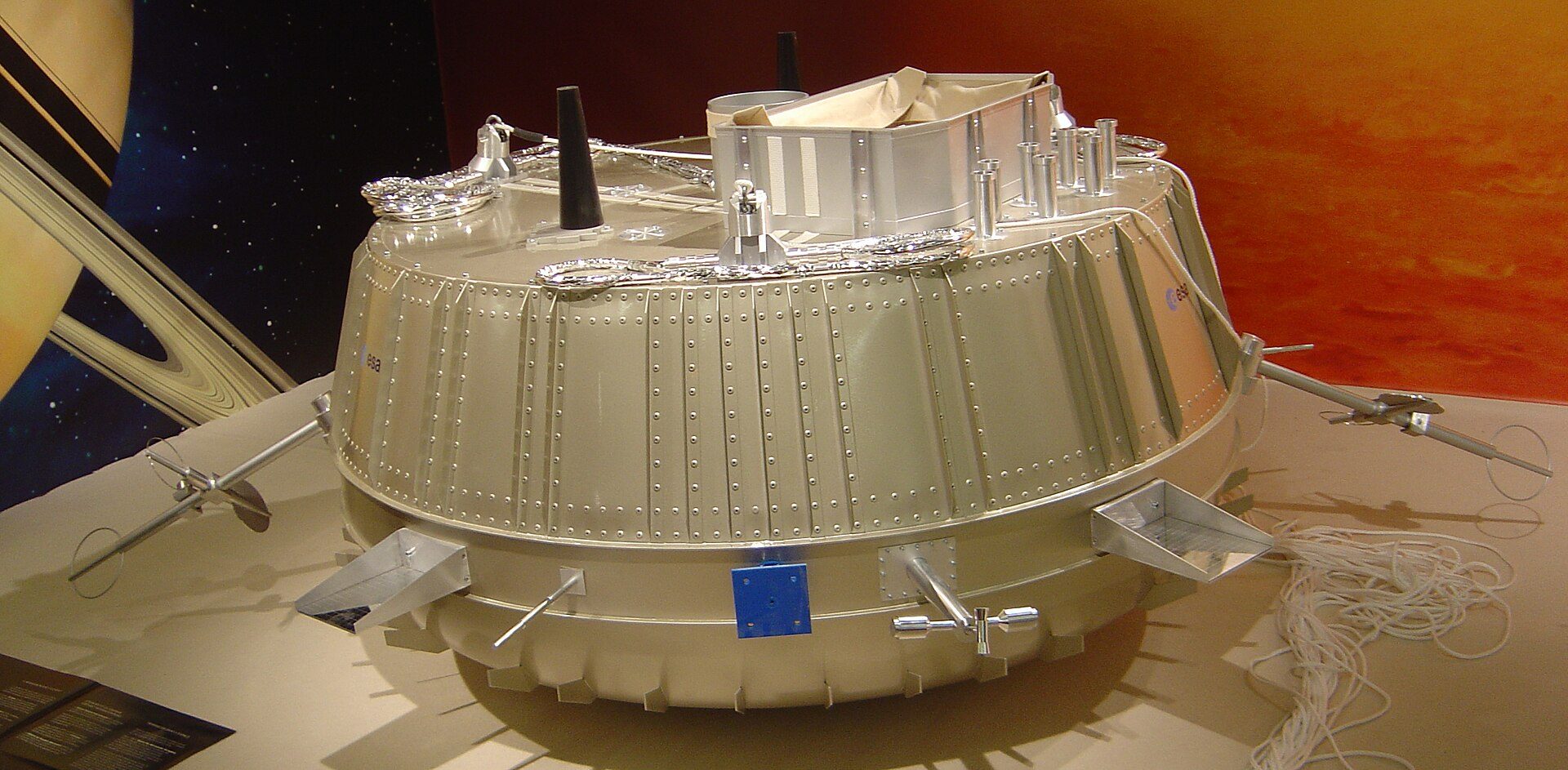 Model of the Huygens probe