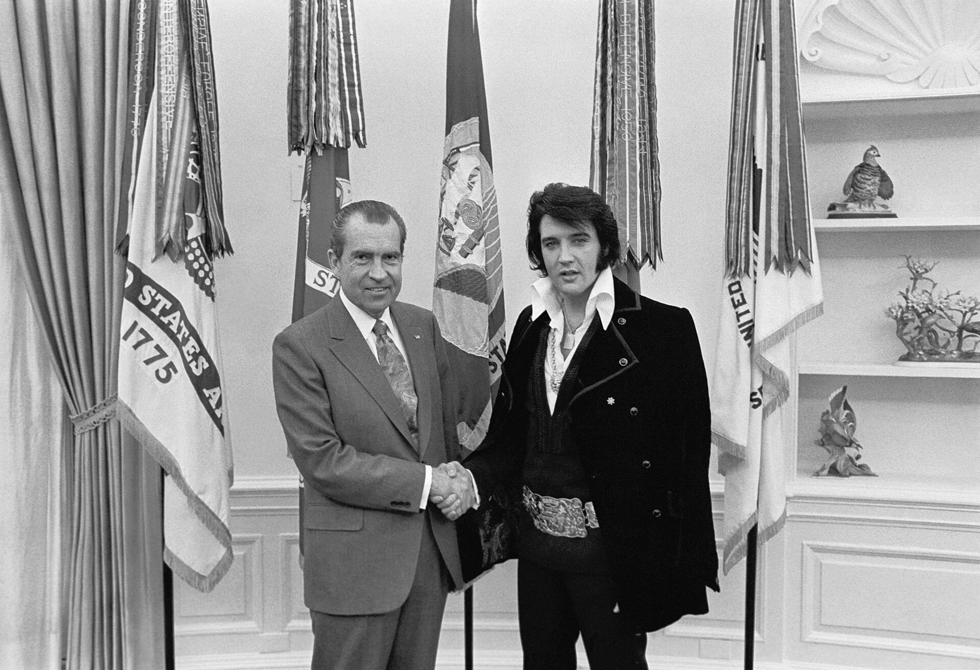 Nixon en el Despacho Oval, ejemplo del sistema de fotografías presidenciales