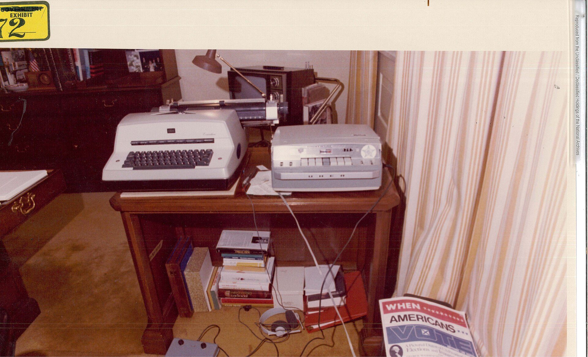 Exhibiciones del caso Watergate: grabadora y máquina de escribir, página 2