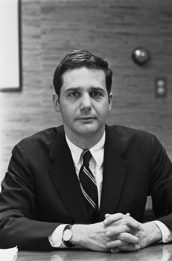 Retrato de Jeb Magruder