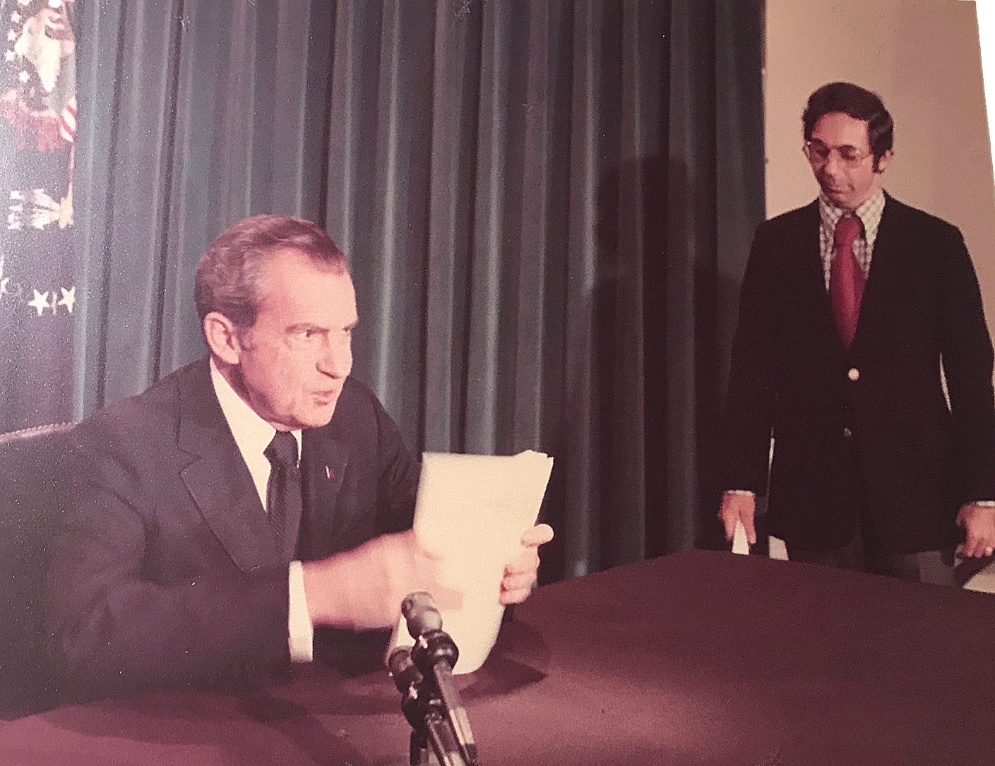Nixon antes de su discurso de dimisión