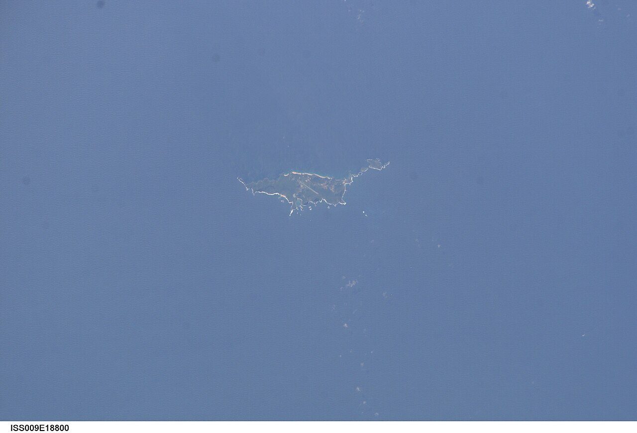 Fernando de Noronha desde la órbita